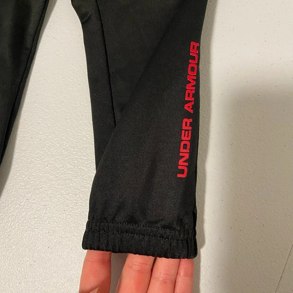 EUC‎ | Under Armour boy’s sweatpants — 24 months - Picture 2 of 4